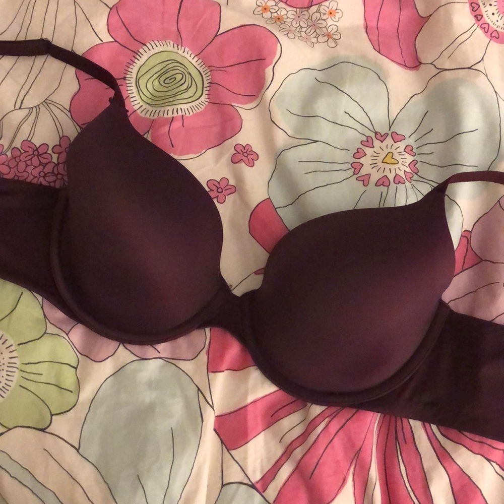 PINK by VS Campus lightly lined t shirt bra